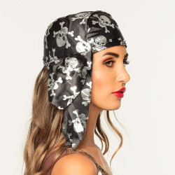 Šatka v tvare pirátskej čiapky